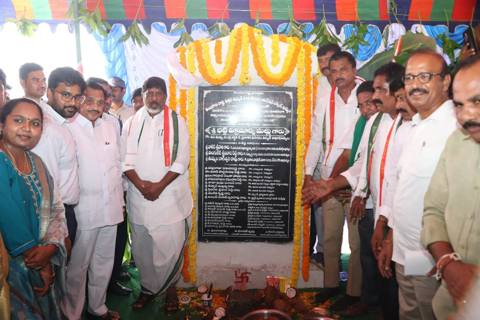 రహదారుల విస్తరణకు భారీ నిధులు.. చింతకాని మండలంలో అభివృద్ధి పనుల జోరు